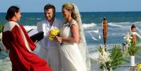 Heiraten in Florida Brautpaar mit Standesbeamtin