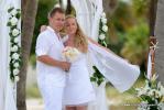 Florida Weddings Key Biscayne Kiss by a Rose Rosenbogen