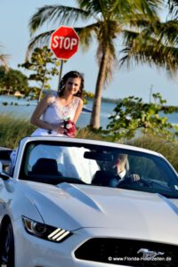 Braut mit Cabrio in Miami mit Florida Hochzeiten