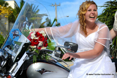 Florida Heavenly Weddings and Motorcyle mit Bride